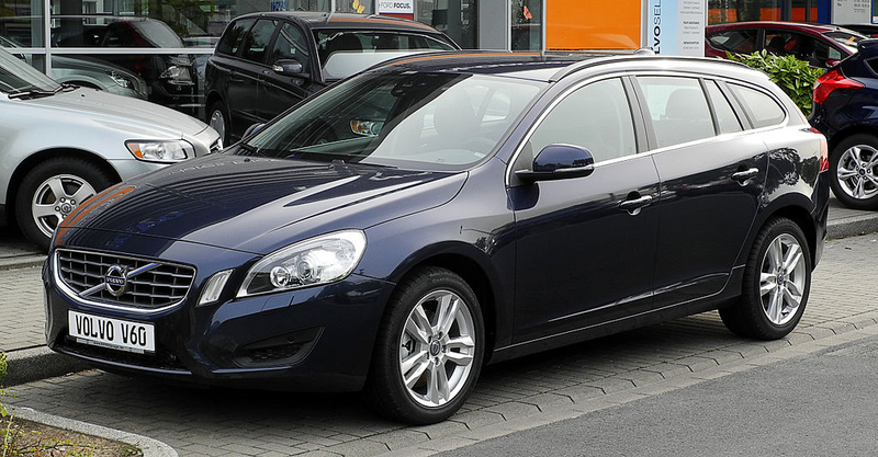 Illustration for article titled Generation Gap: FWD Volvo Wagons Edition